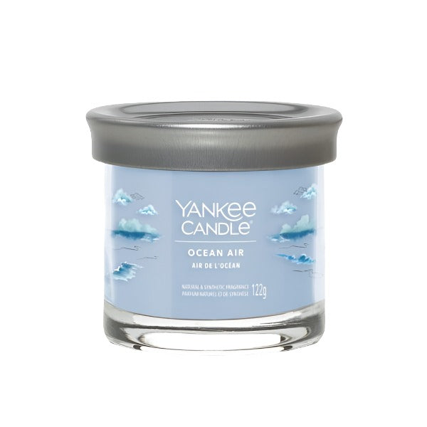 Yankee Candle Signature Small Tumbler 8 x 8 x 7 cm 122g Clean Cotton, Black Cherry, Midsummer Night, Lemon Lavender, Ocean Air, Bayside Cedar, Ice Berry Lemonade, Pink Sands, Amber and Sandalwood, Wild Orchid, Midnight Jasmine.