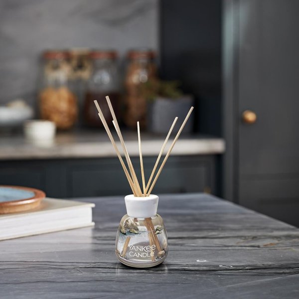 Amber & Sandalwood Reed Diffuser